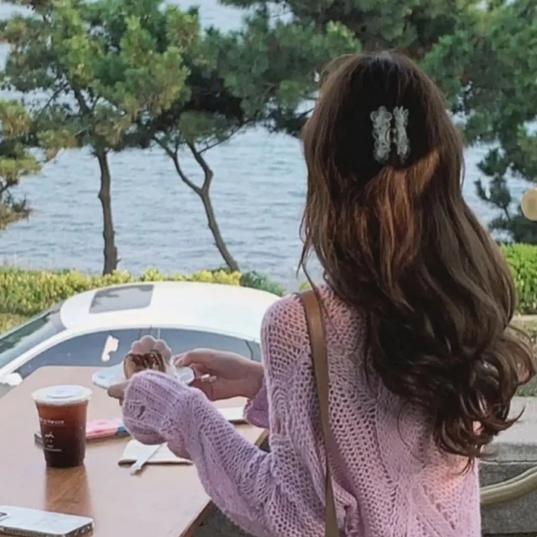 泄露春光